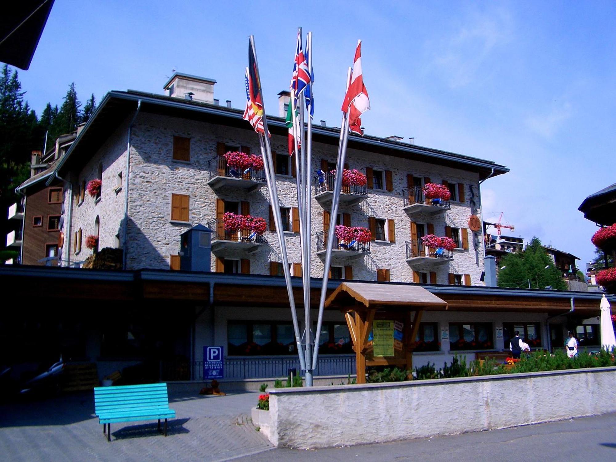Hotel Sport سانتا كاترينا فالفورفا المظهر الخارجي الصورة